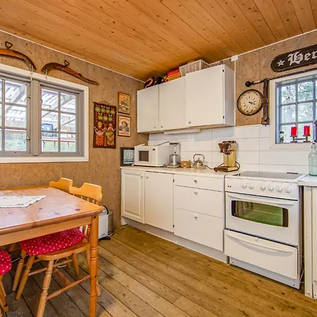 2 Bedroom Lovely In Oydegard Holiday home *